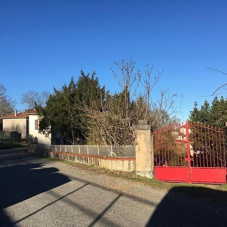 Lerable Pourpre De La Grotte Au Lion Vila Arbon Exterior foto
