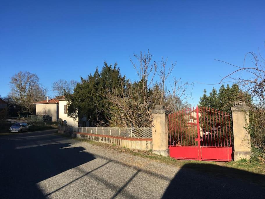 Lerable Pourpre De La Grotte Au Lion Vila Arbon Exterior foto